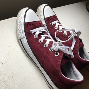Matron size 7 converse